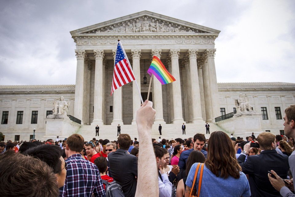 The Supreme Court Rules That Gay Marriage Is A Constitutional Right In 3800