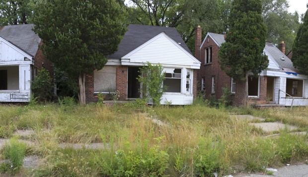 a photo of vacant homes in northeast Detroit