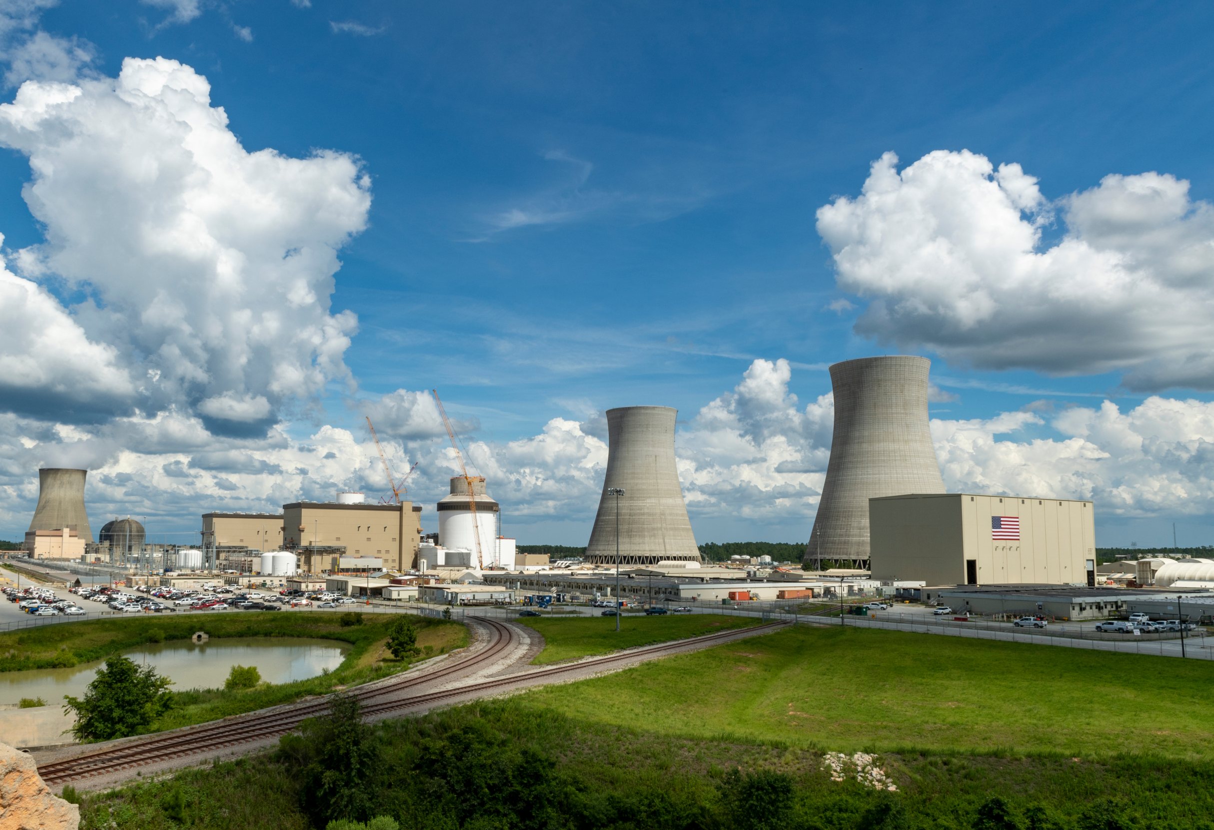 How Carbon-Free Nuclear Energy Helps Bridge the Gap to Net-Zero ...