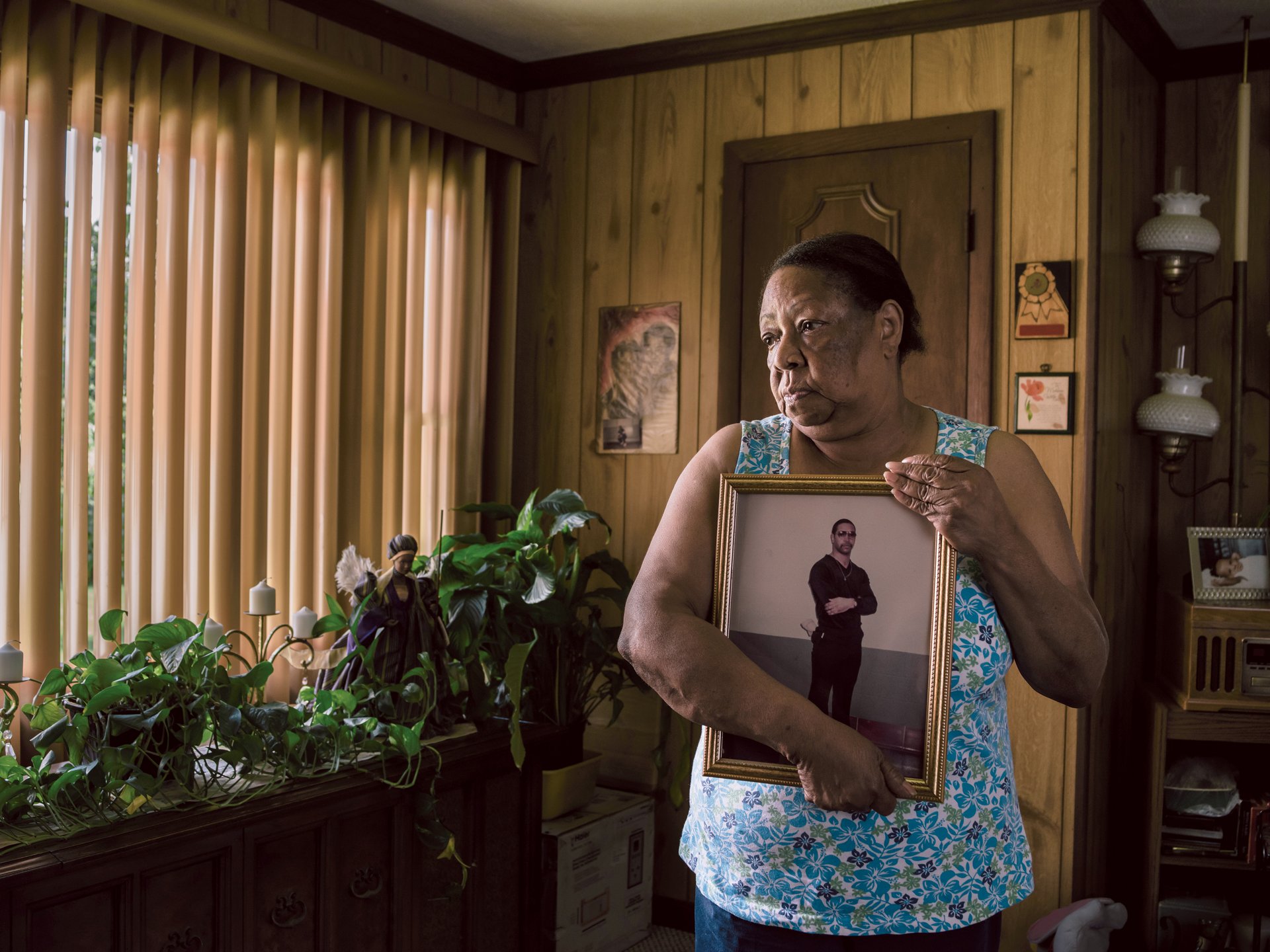 50 Years After the Moynihan Report, Examining the Black Family in the Age of Mass Incarceration pic photo