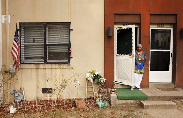 OTHER SIDE: Ward 8 is home to Barry Farm, a sprawling public housing project. REUTERS/Kevin Lamarque