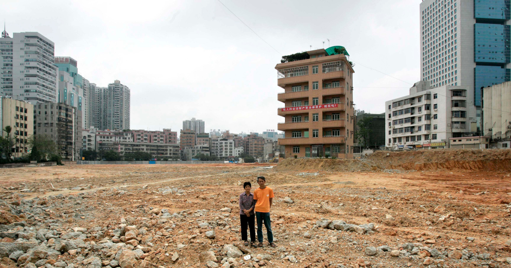 That same year, in the central busines district of Shenzhen, a couple refused to sell their villa for the 6,500 yuan ($840) offered, and instead demanded 18,000 yuan ($2,327).