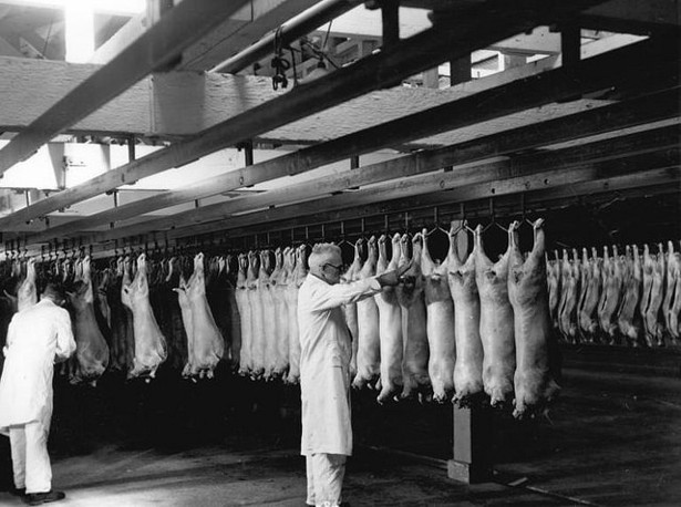 Moving Meat Was Once a Messy Business - The Atlantic