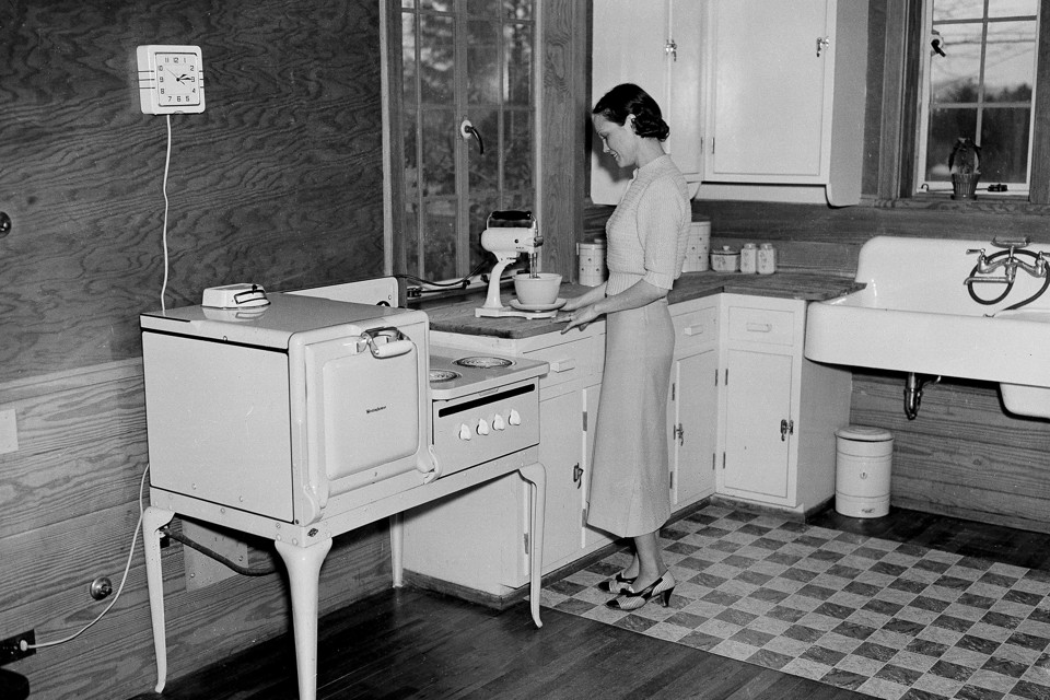 the sexism of standardized american kitchens - the atlantic the sexism of standardized american kitchens - the atlantic