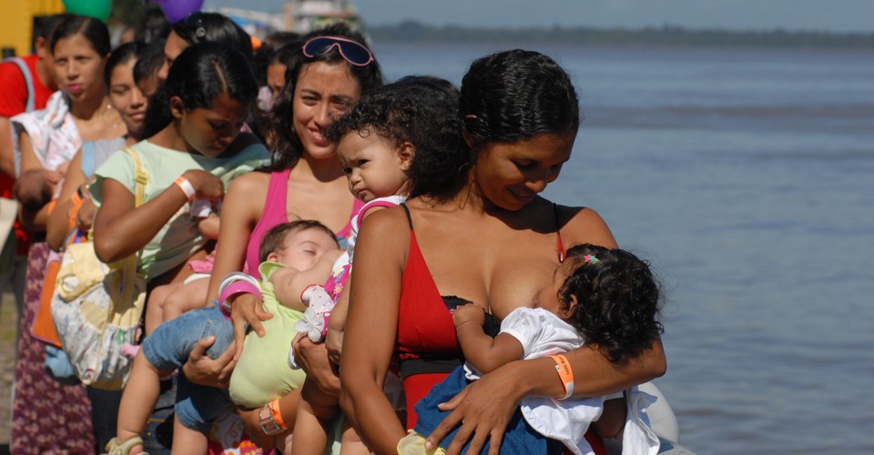 Why Brazil Loves Breastfeeding - The Atlantic-9536