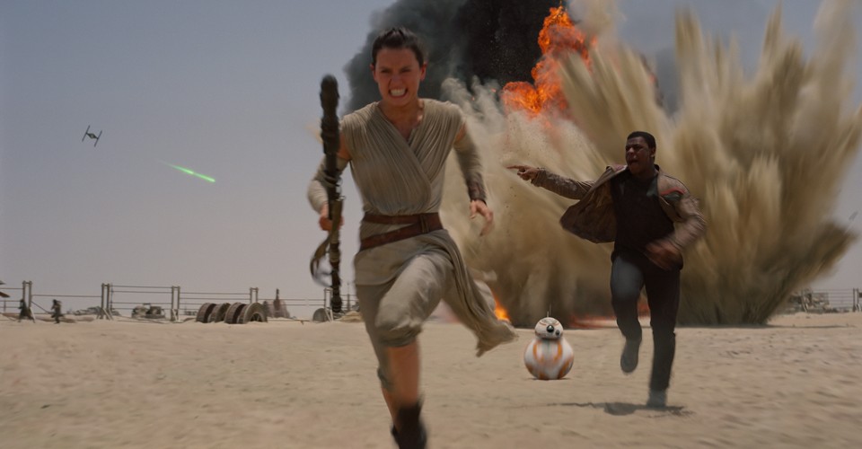 Star Wars: The Force Awakens': With Rey, Daisy Ridley Portrays a ...