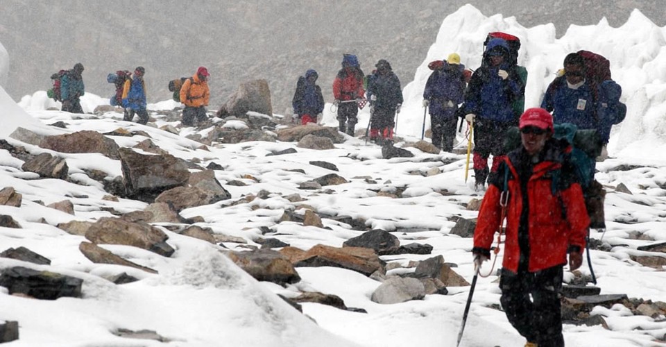 Climbers Recover Two Bodies Lost 16 Years Ago on a Tibetan Mountain ...