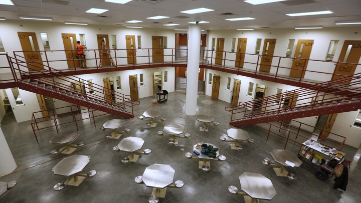 A U.S. Senate Crime Bill Would Change How Federal Prisons Fight