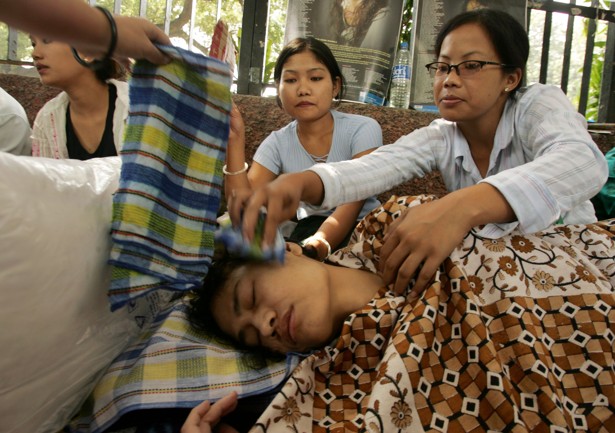 Irom Sharmila to end fast after 16 yrs tomorrow