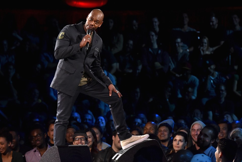 Review: Dave Chappelle Reckons With Himself in His New Netflix ...