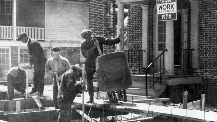 Men at a Works Progress Administration site in 1943