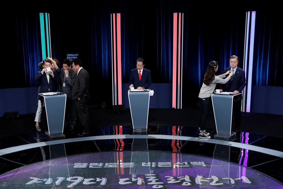 Ahn Cheol Soo, the presidential candidate of the People's Party, Hong Joon Pyo, the presidential candidate of the Liberty Korea Party, and Moon Jae In, the presidential candidate of the Democratic Party of Korea, attend a televised debates for upcoming May 9 presidential election.