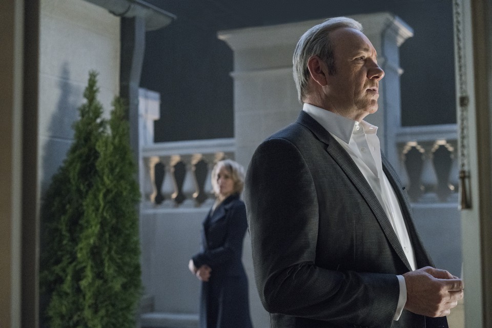 house of cards t5 versus review