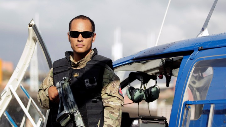 Pérez poses for photos at an event in Caracas on March 1, 2015.