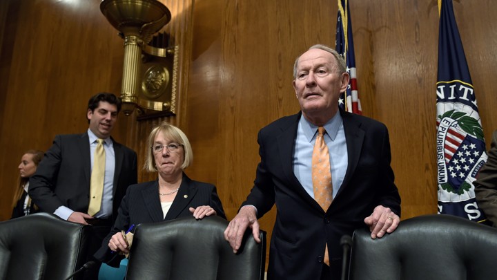 Senators Patty Murray of Washington and Lamar Alexander of Tennessee in a hearing room