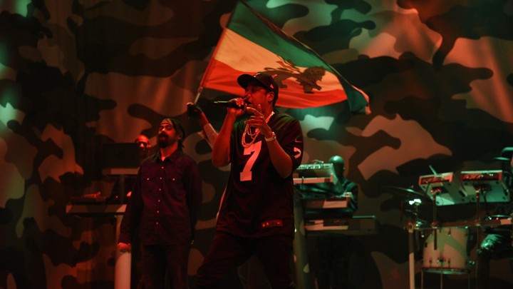 Jay-Z performs on 'SNL'