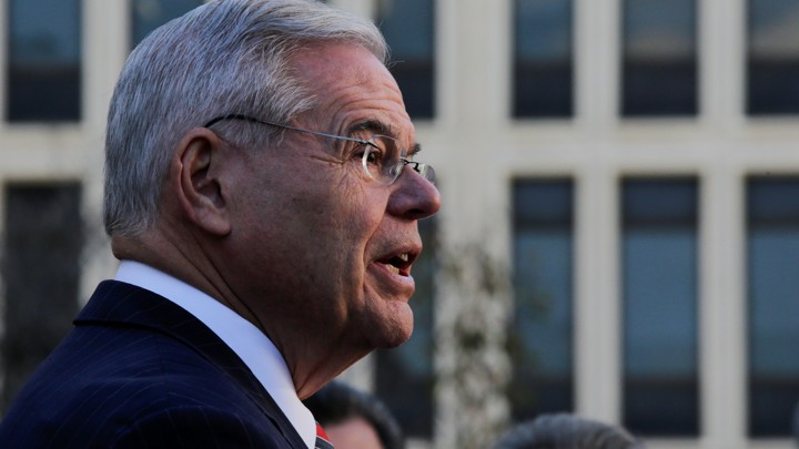 New Jersey Senator Bob Menendez addresses reporters outside a Newark courthouse.