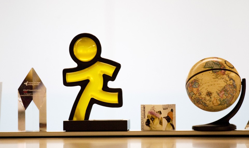 The Story Behind AOL's Iconic Yellow Running Man The Atlantic