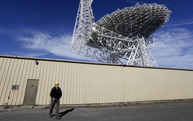 The Green Bank Telescope in West Virginia observed 'Oumuamua for artificial radio signals this week.
