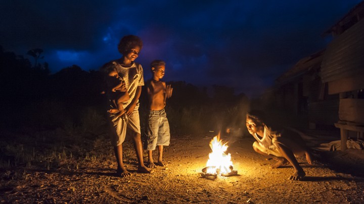 Agta preparing a fire