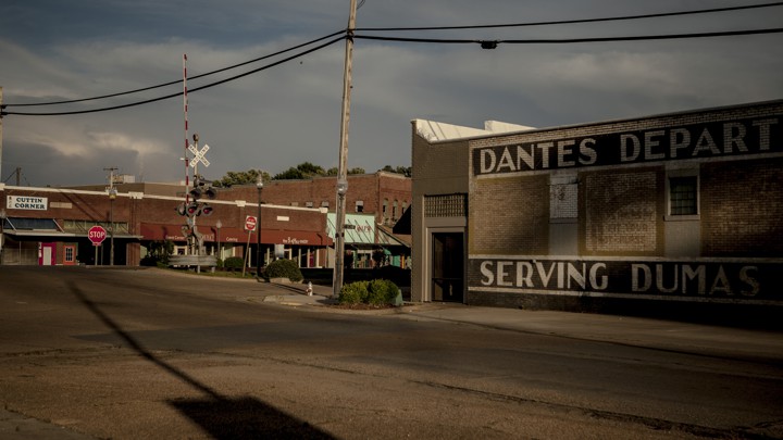 A view of Main Street Dumas.