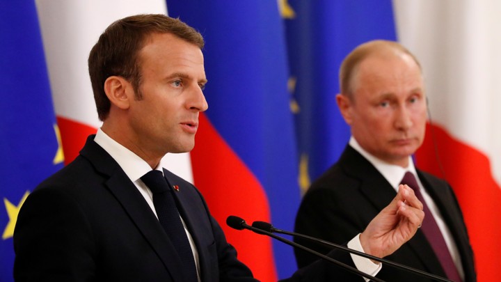 Russian President Vladimir Putin and French President Emmanuel Macron