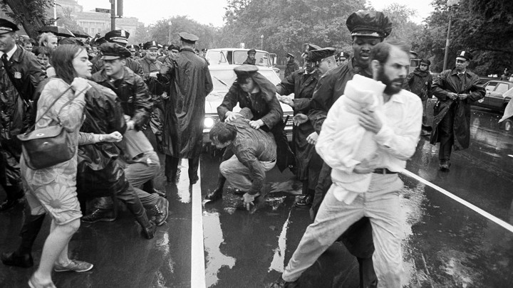 Violent Vietnam War Porn - Protesters Today Are Mirroring 1960s Anti-War Activists ...