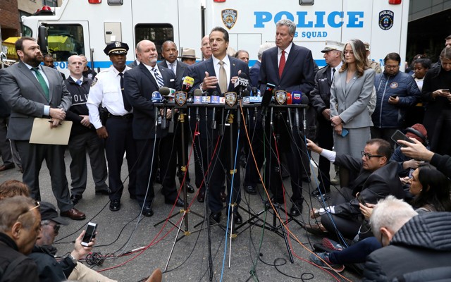 New York Governor Andrew Cuomo addresses journalists over pipe bomb mailings to political figures.