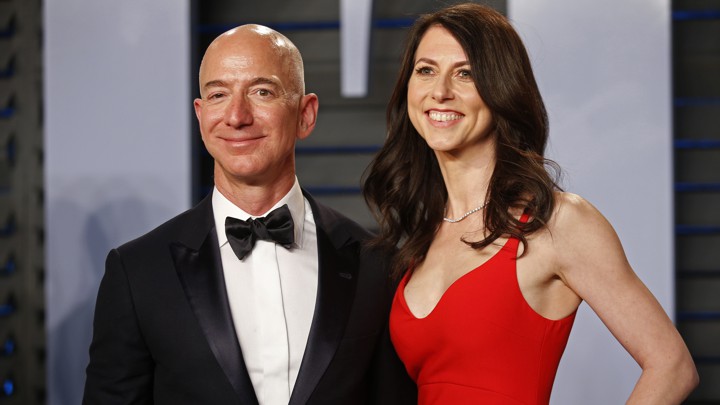 Jeff and MacKenzie Bezos in 2018.