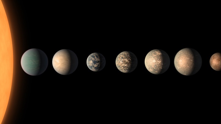 The Earth-sized planets of the TRAPPIST-1 system are likely to be tidally locked