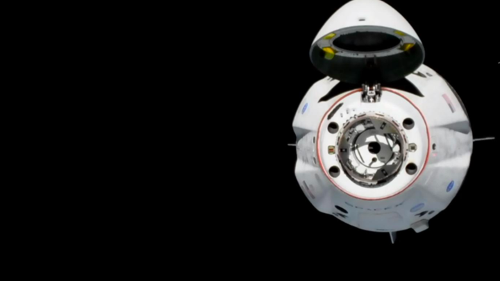 A view of SpaceX's Dragon spacecraft approaching the International Space Station