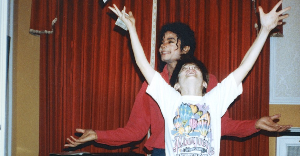Small Boy Fucked By Dad - Leaving Neverland' Documentary: What the Parents Knew - The ...