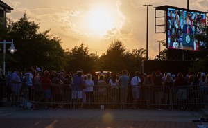 Başkan Trump, Kuzey Carolina’daki bir mitingde konuşuyor.