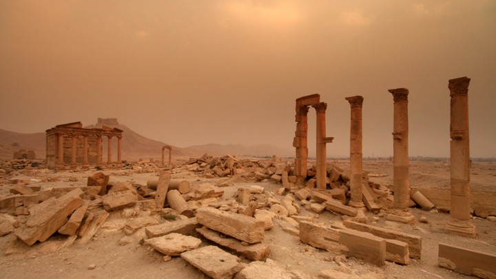 Crumbling desert ruins