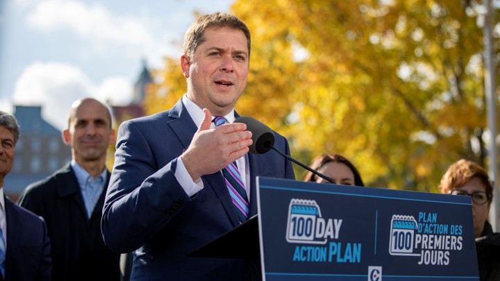 Andrew Scheer delivers a speech in Quebec City.