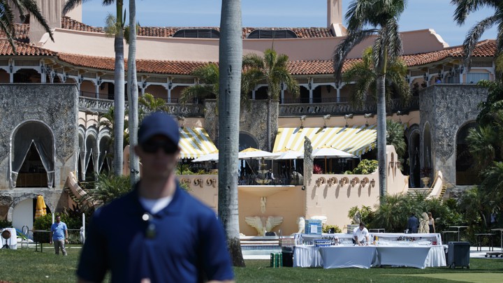 A Secret Service agent at Mar-a-Lago