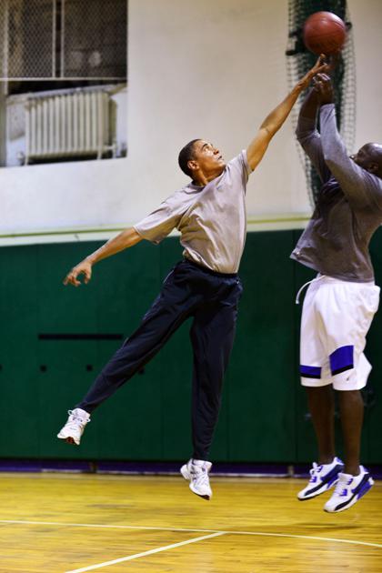 barack obama basketball