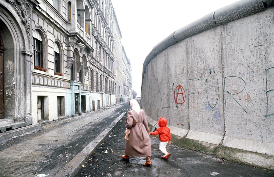 Resultado de imagen de berlin wall
