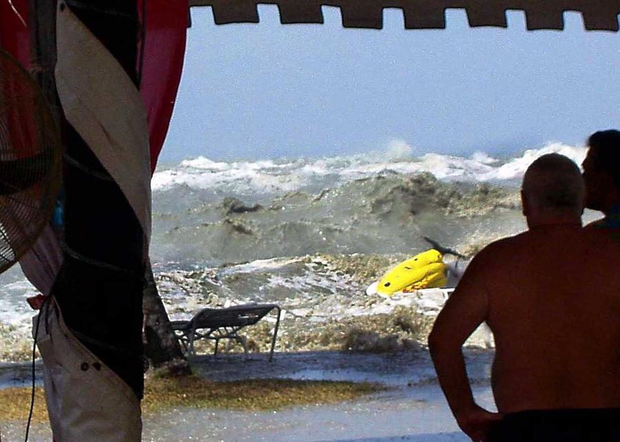 Asian tsunami on tourist effect Asian tsunami on tourist effect