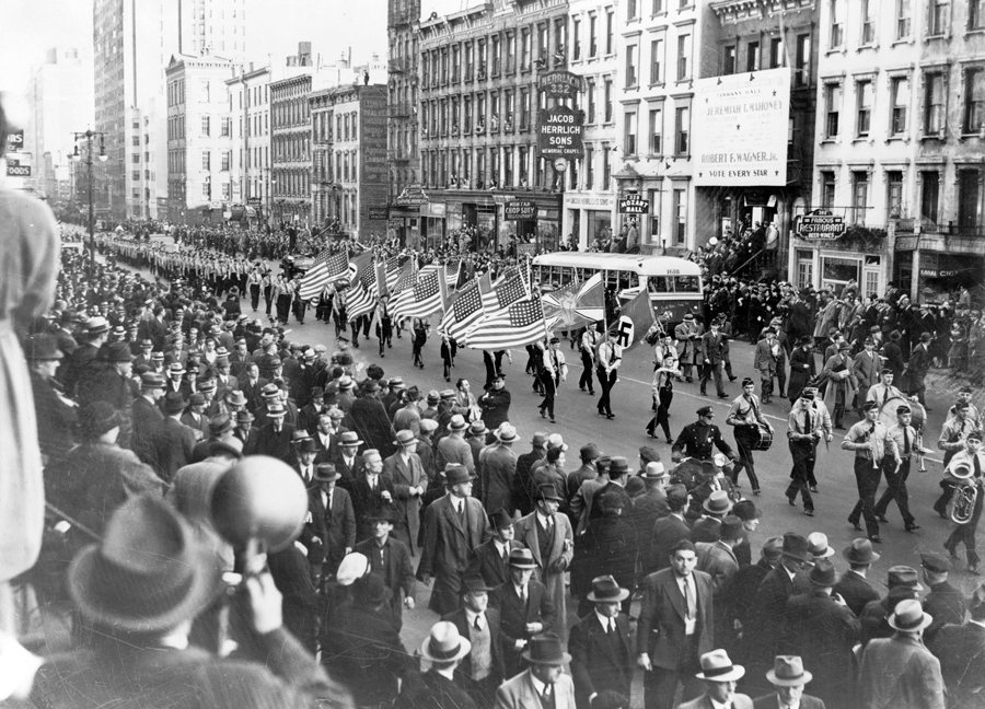 30 października 1939. Amerykańscy naziści paradują ulicami Nowego Jorku.