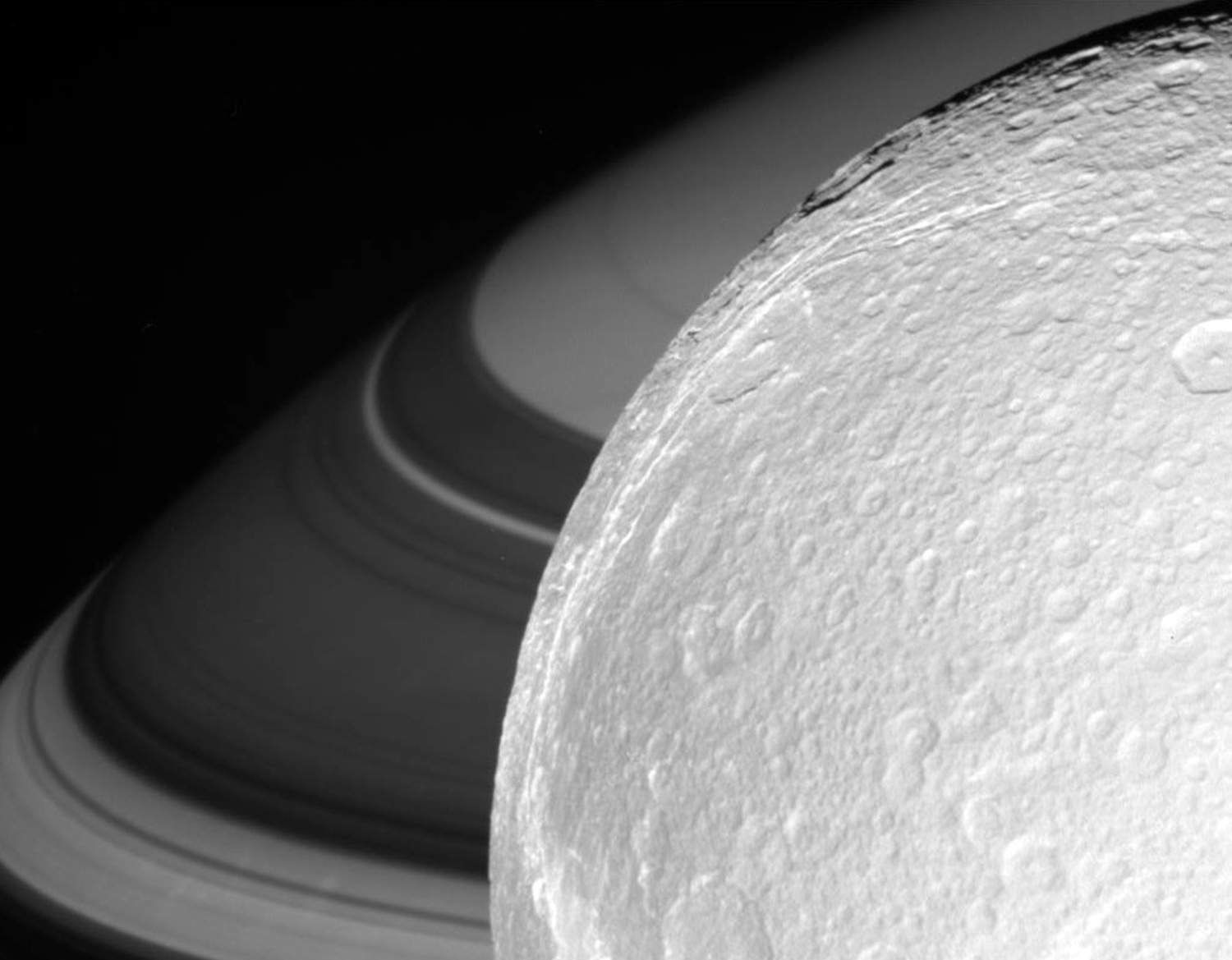 卡西尼号(Cassini)探测器环土星探测13周年 - wuwei1101 - 西花社 卡西尼号(Cassini)探测器环土星探测13周年 - wuwei1101 - 西花社
