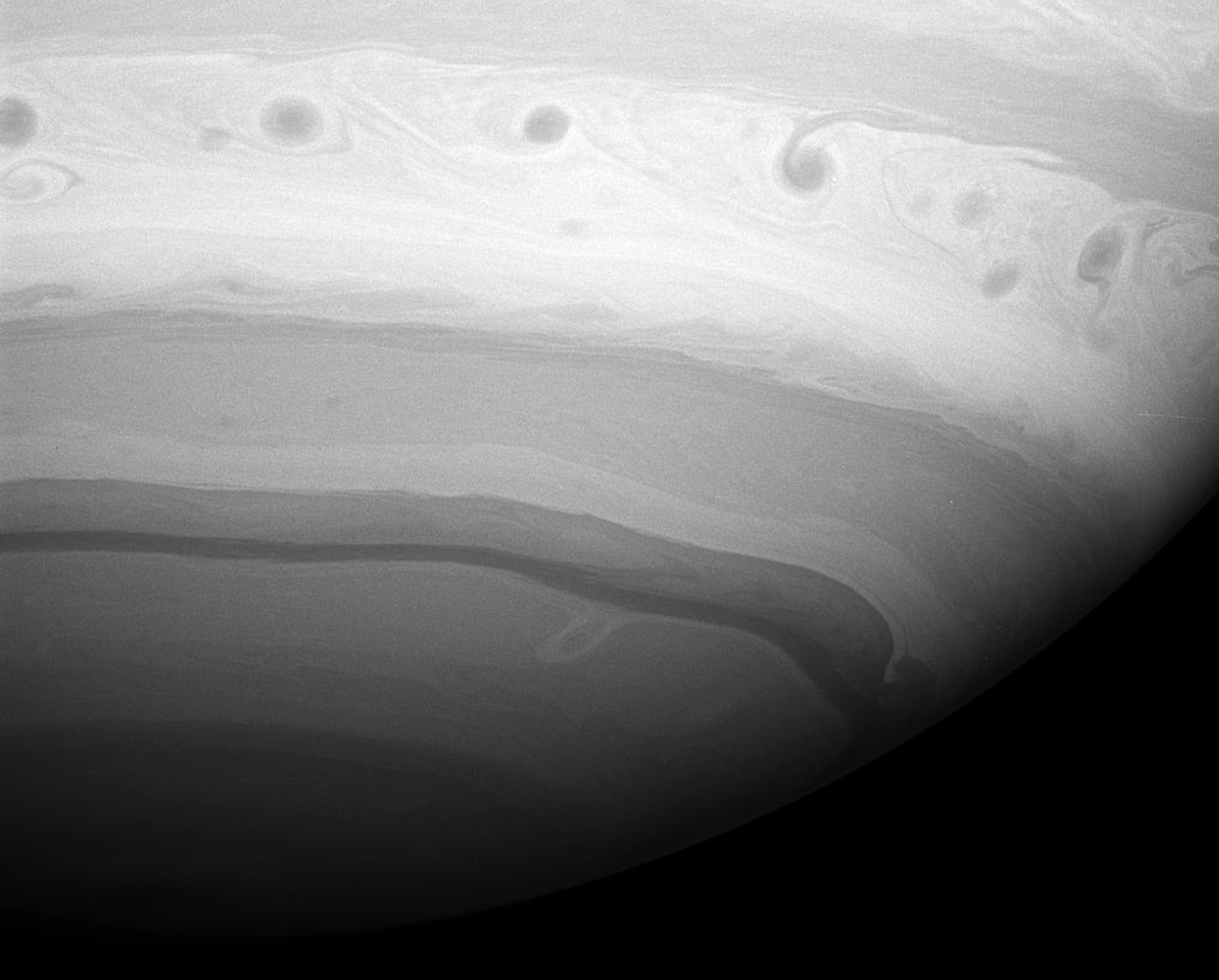 卡西尼号(Cassini)探测器环土星探测13周年 - wuwei1101 - 西花社 卡西尼号(Cassini)探测器环土星探测13周年 - wuwei1101 - 西花社