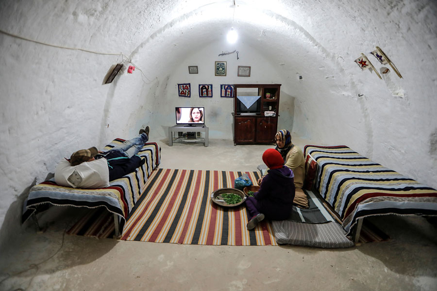 The Last Families Living in Tunisia's Underground Houses The Atlantic