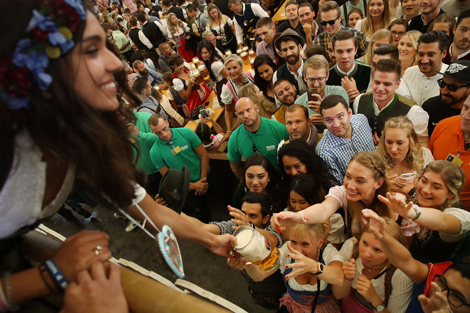 Oktoberfest 18 Photos From The Opening Weekend The Atlantic