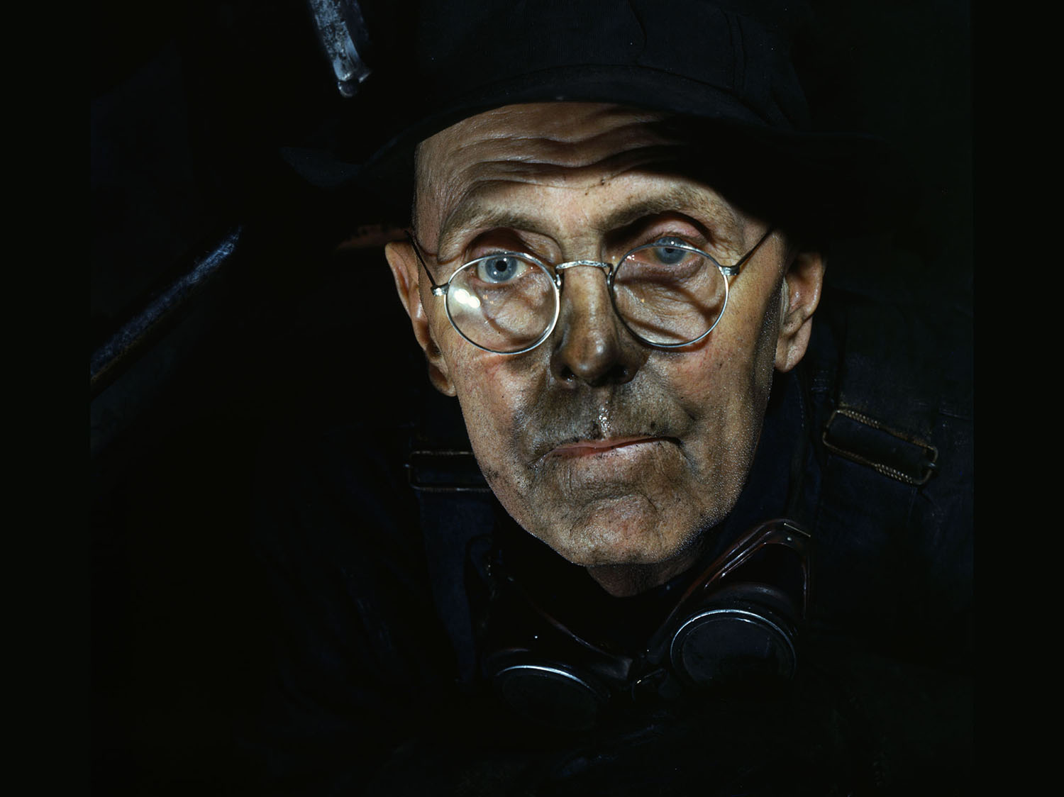 L. Logan, of West Chicago, a boilermaker at the roundhouse in the Proviso yard in Melrose Park, near Chicago, photographed in December 1942 #
Jack Delano / Library of Congress