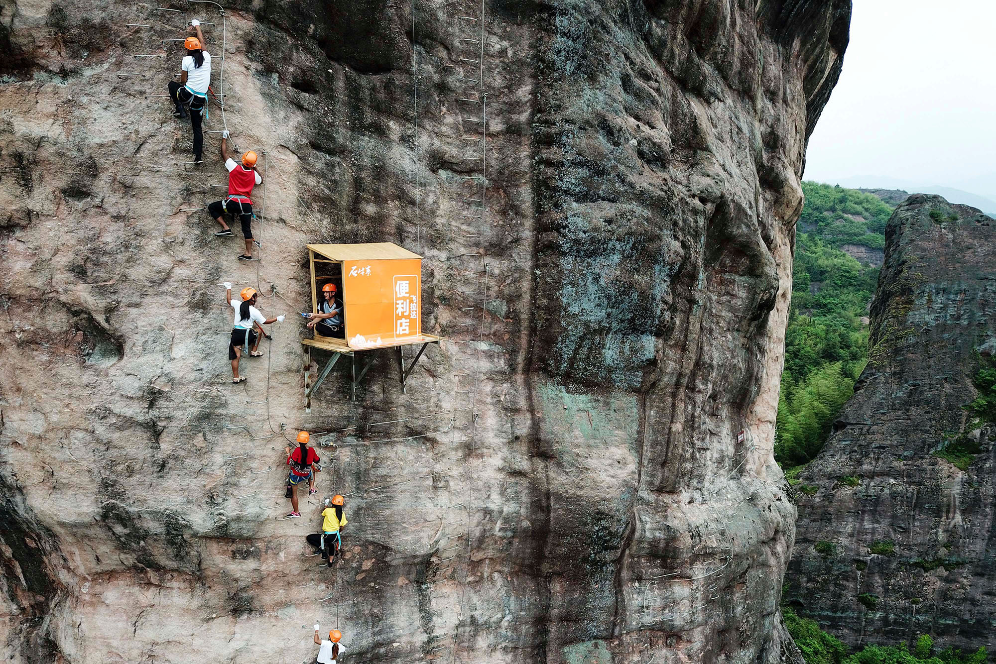 Dizzying Heights Vertical Tourism In China The Atlantic - 