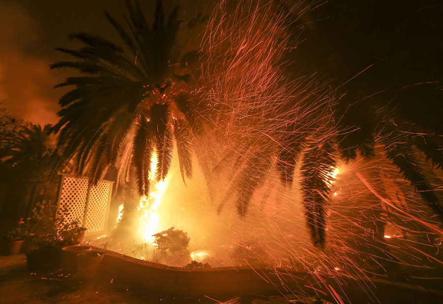 Photos: The Woolsey Fire Leaves Devastation In Malibu, California - The ...