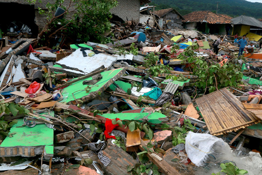 Photos: Deadly Tsunami Strikes Indonesia’s Sunda Strait - The Atlantic