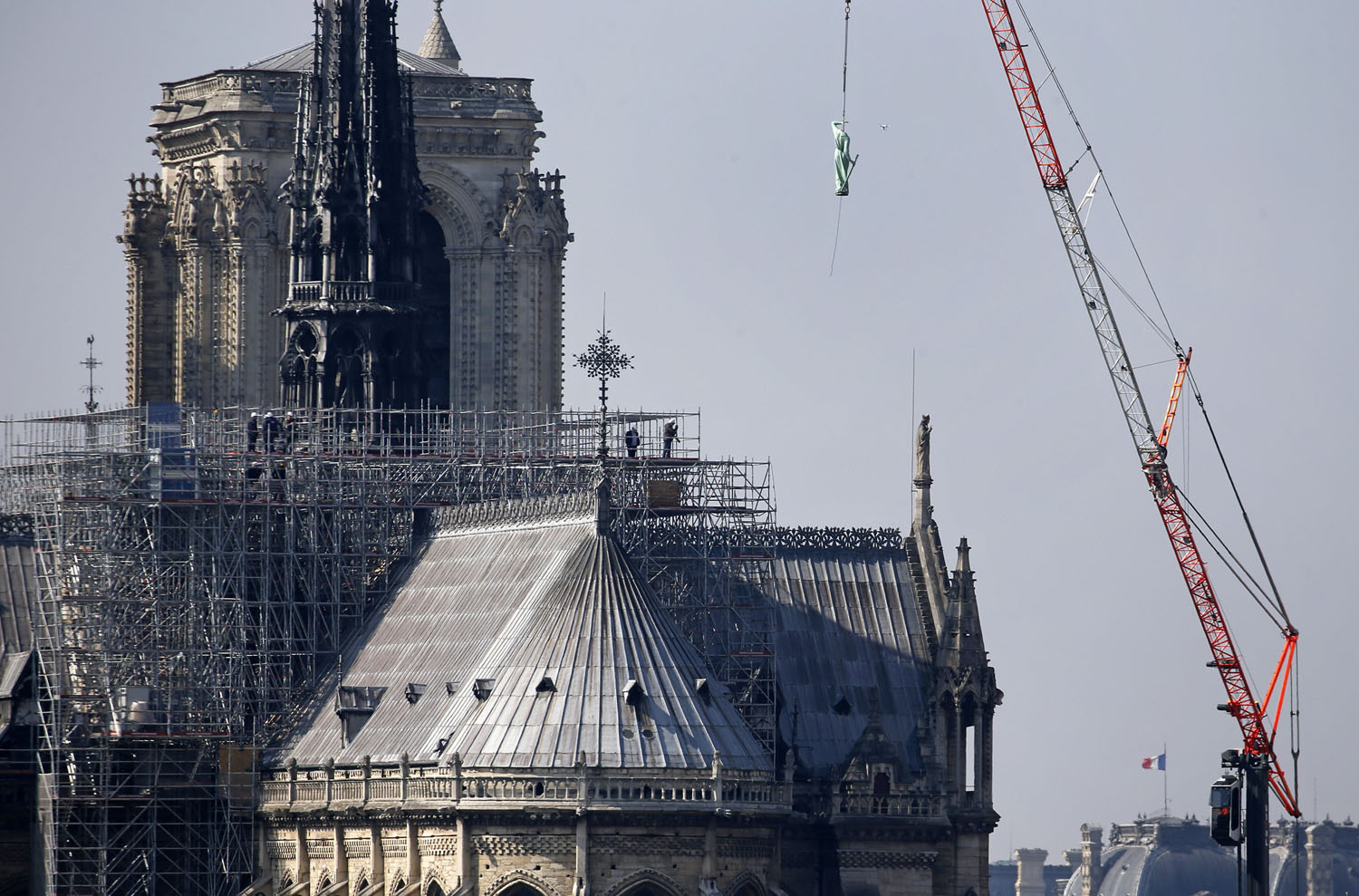 Notre-Dame de Paris Cross-Section - by Stephen Biesty (a detailed ...