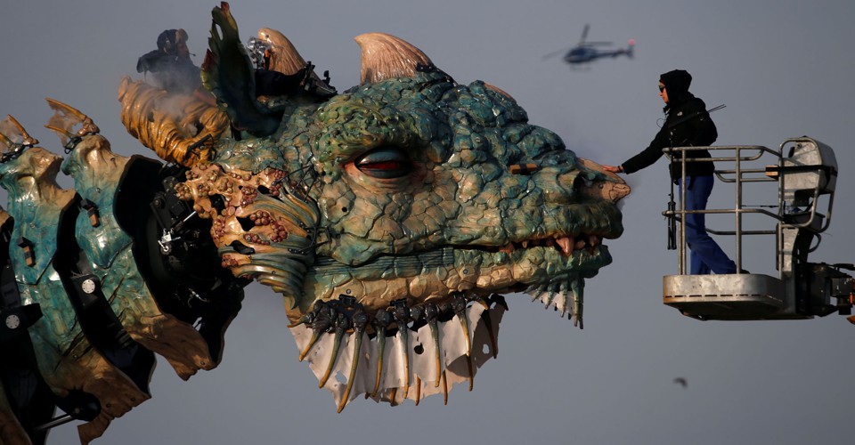 Photos: A Dragon Approaches Calais - The Atlantic